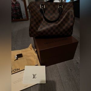 Louis Vuitton Speedy 30 Damier- excellent condition with box, bag, papers, keys